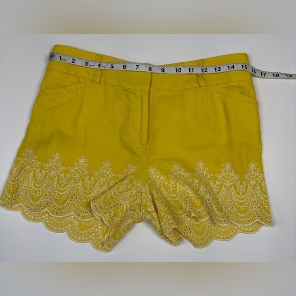 LOFT Linen Blend Riviera Lace Trim Bermuda Shorts Size 4 - Picture 4 of 7